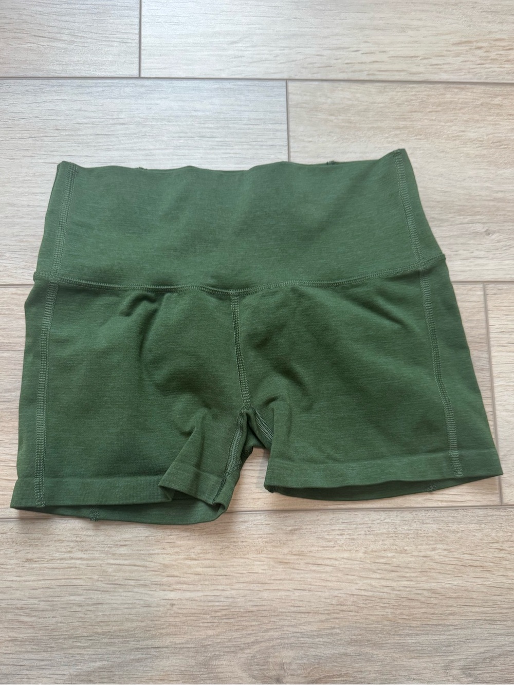Rare Alphalete V.1 Revival Dark Green Shorts - small